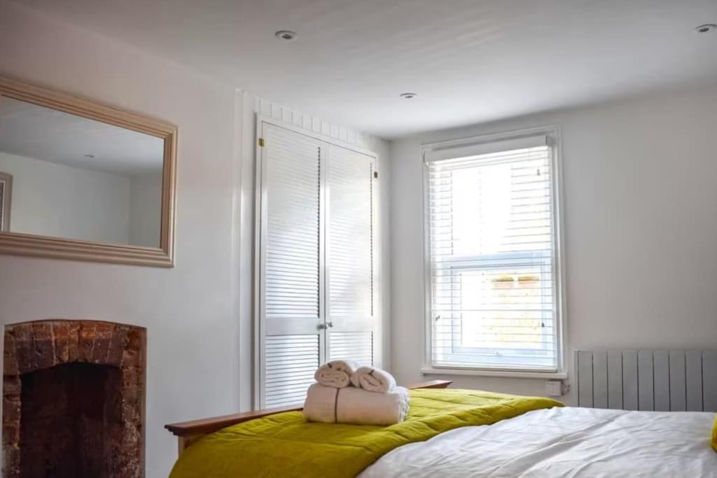 Beautiful Renovated Cottage In Mersham Ashford Kent Exterior foto