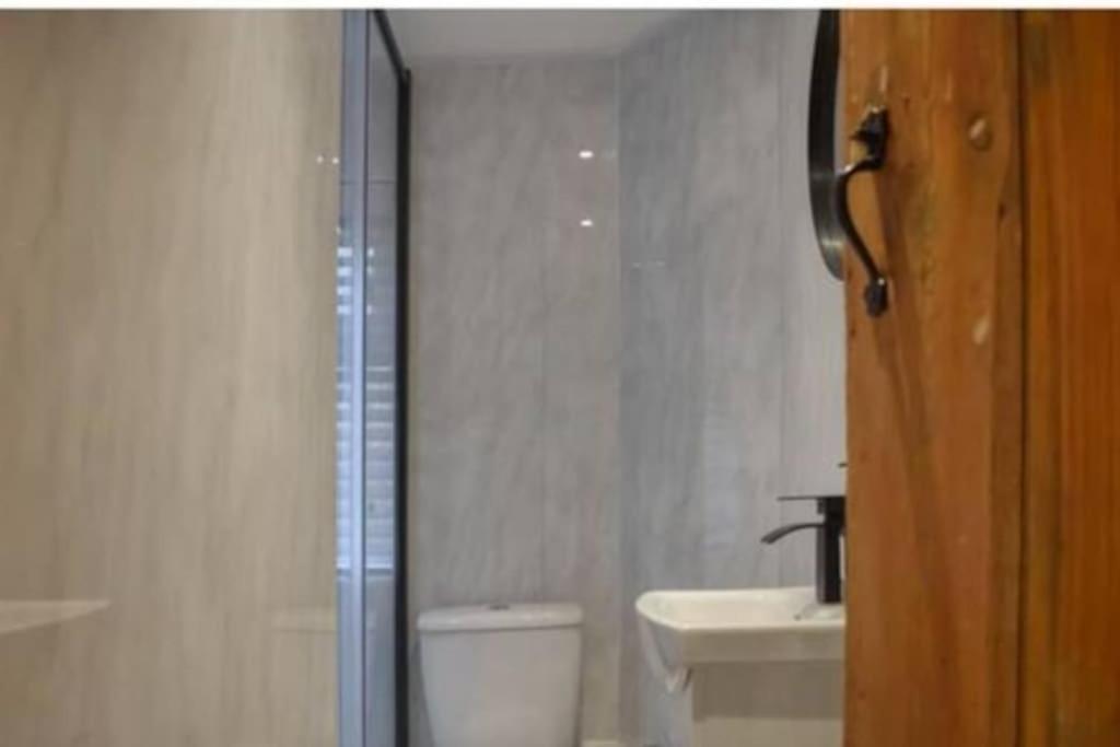 Beautiful Renovated Cottage In Mersham Ashford Kent Exterior foto